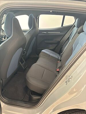 Volvo  EX30 Ultra, Twin Motor Performance, Electric