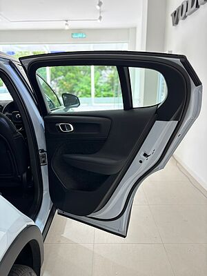 Volvo  EC40 Ultra, Twin Motor, Electric