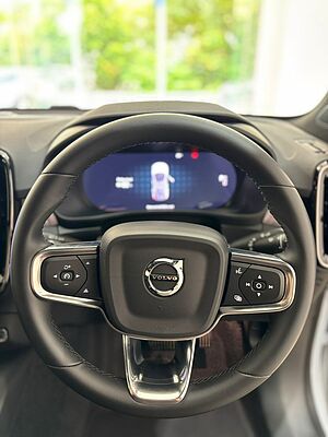 Volvo  EC40 Ultra, Twin Motor, Electric