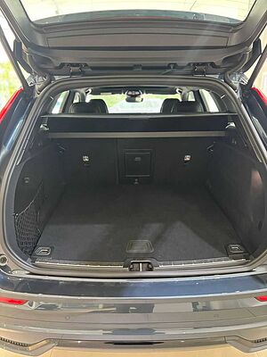 Volvo  XC60 Ultra, T8 AWD Plug-in hybrid, Electric/Petrol, Dark