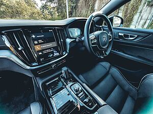Volvo  S60 Recharge R-Design, T8 AWD (407 hp) aut