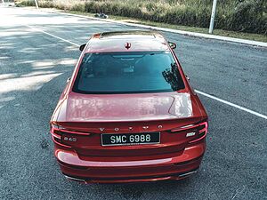Volvo  S60 Recharge R-Design, T8 AWD (407 hp) aut