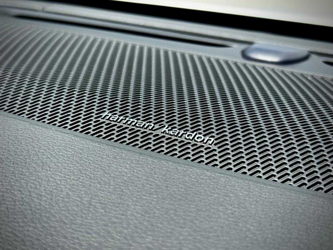 Volvo  S60 Recharge R-Design, T8