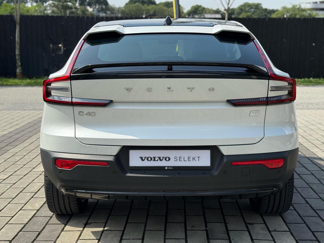 Volvo  C40 Recharge Ultimate, Twin Motor, Electric