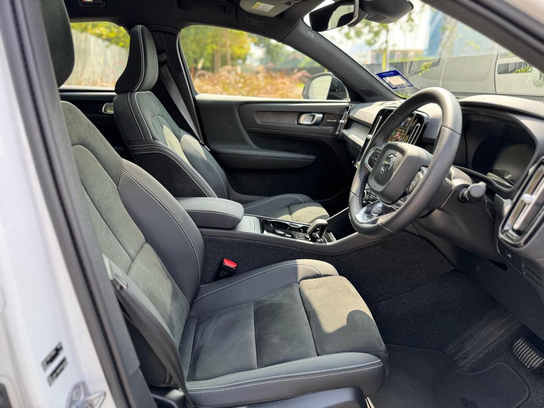Volvo  C40 Recharge Ultimate, Twin Motor, Electric