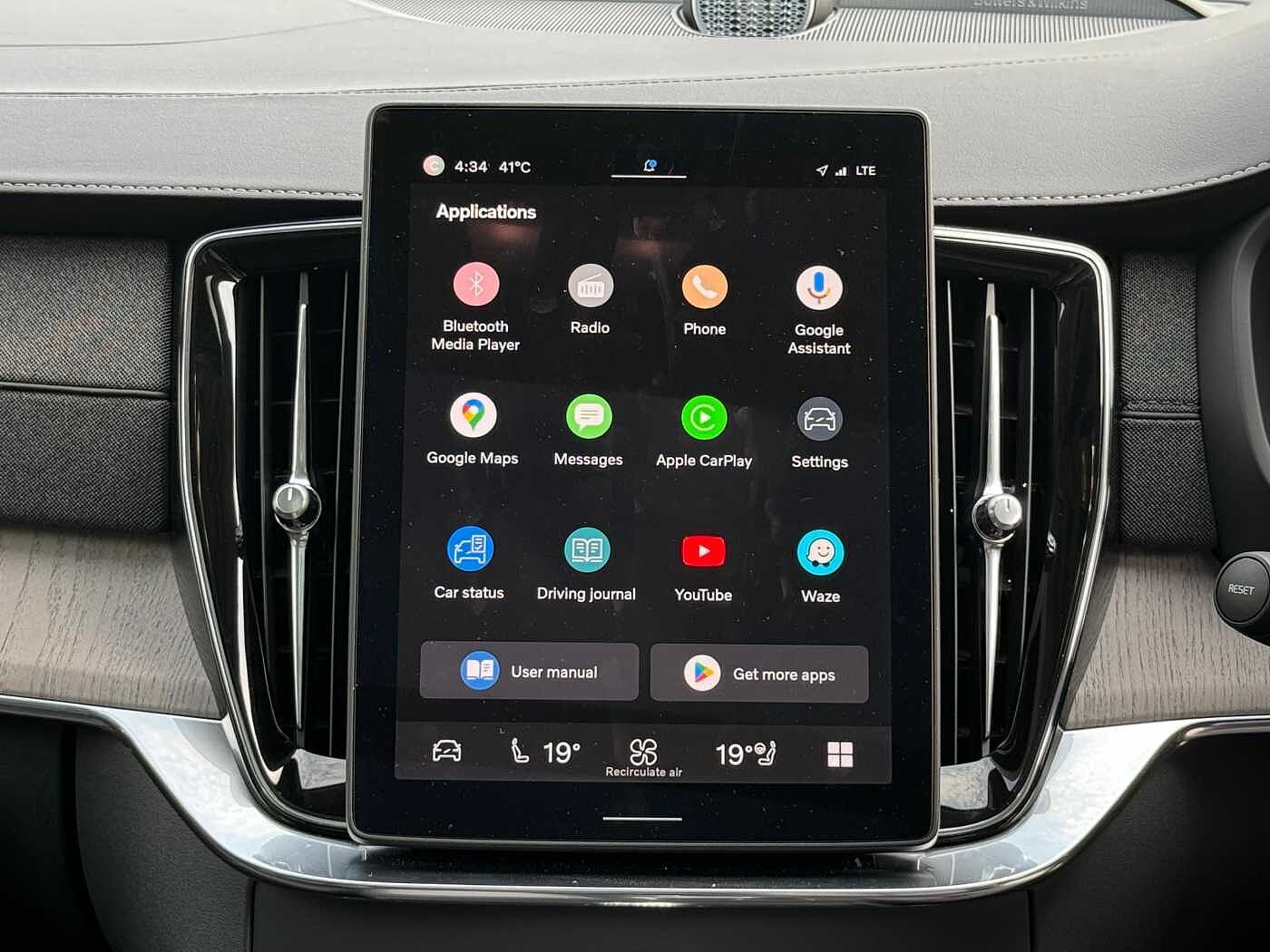 Volvo Ultra, T8 AWD Plug-in hybrid, Electric/Petrol, Bright, 7 Seats