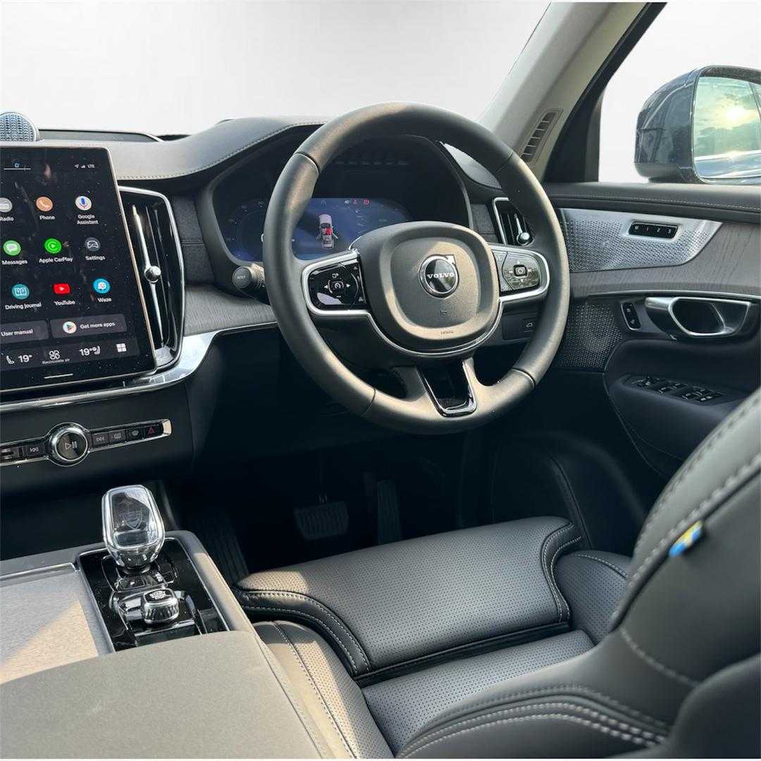 Volvo XC90 Ultra, T8 AWD Plug-in hybrid, Electric/Petrol, Bright, 7 Seats