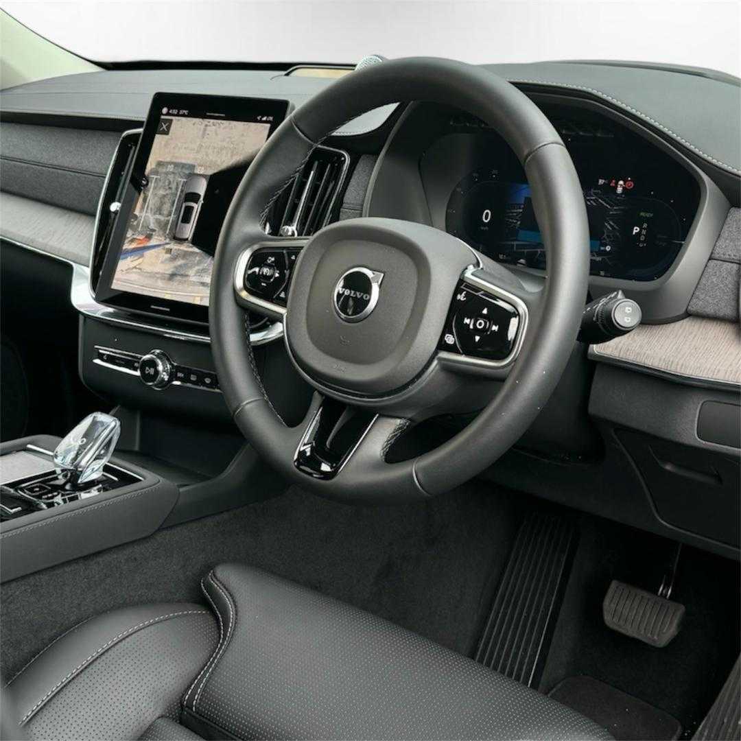 Volvo XC90 Ultra, T8 AWD Plug-in hybrid, Electric/Petrol, Bright, 7 Seats