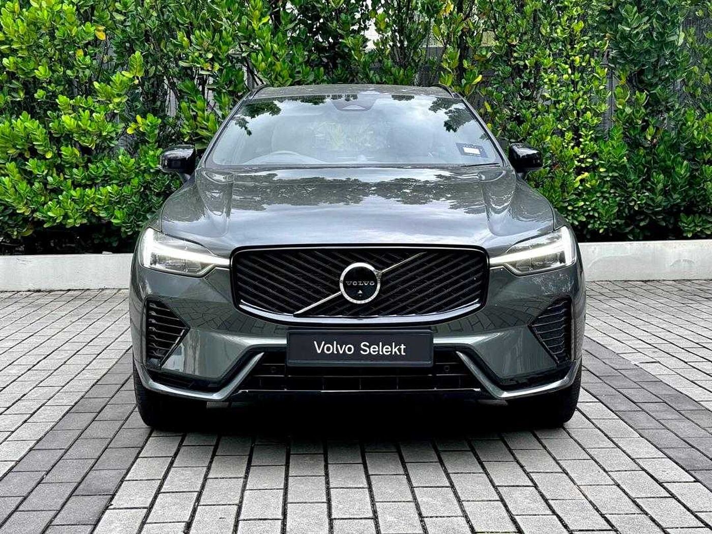 Volvo  Ultra, T8 AWD Plug-in hybrid, Electric/Petrol, Dark
