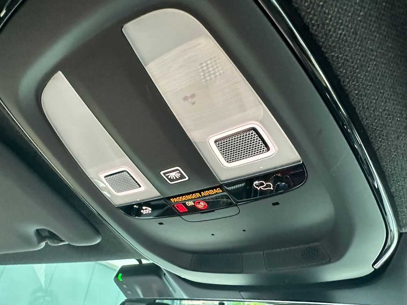 Volvo  Plus, B5 AWD Mild hybrid, Petrol, Dark