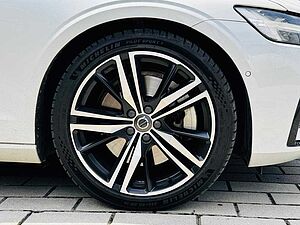 Volvo  S60 Recharge R-Design, T8