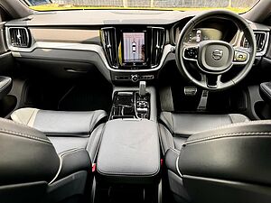Volvo  S60 Recharge R-Design, T8