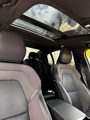Volvo  S60 Recharge R-Design, T8