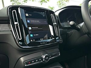 Volvo  XC40 Plus, B5 AWD Mild hybrid, Petrol, Dark