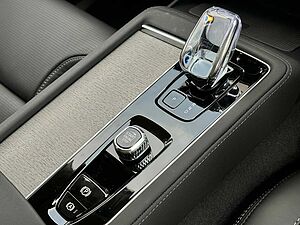 Volvo Ultra, T8 AWD Plug-in hybrid, Electric/Petrol, Bright, 7 Seats