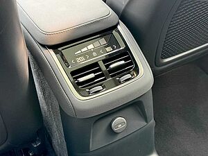 Volvo XC90 Ultra, T8 AWD Plug-in hybrid, Electric/Petrol, Bright, 7 Seats