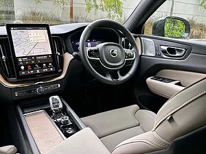 Volvo  Ultra, T8 AWD Plug-in hybrid, Electric/Petrol, Dark