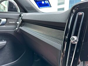 Volvo  Plus, B5 AWD Mild hybrid, Petrol, Dark