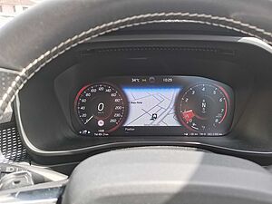 Volvo  XC40 T5 R Design