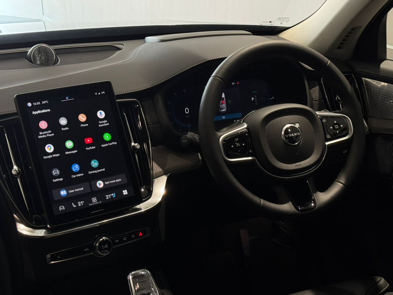 Volvo  XC90 Ultra, T8 AWD Plug-in hybrid, Electric/Petrol, Bright, 7 Seats