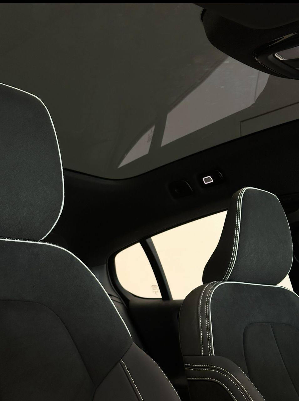 Volvo  C40 Recharge Ultimate, Twin Motor, Electric