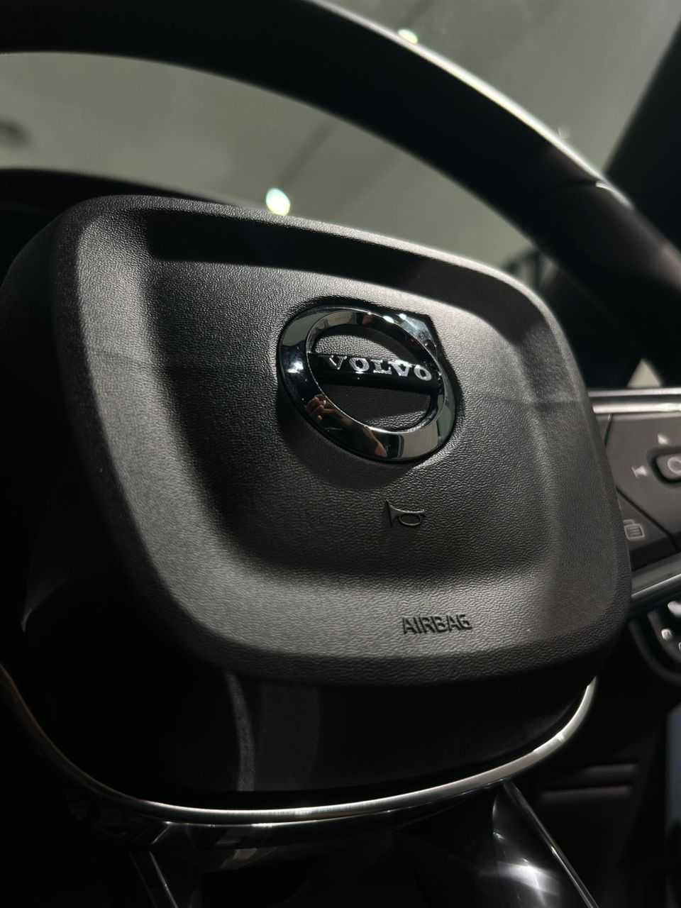 Volvo  EC40 Ultra, Twin Motor, Electric