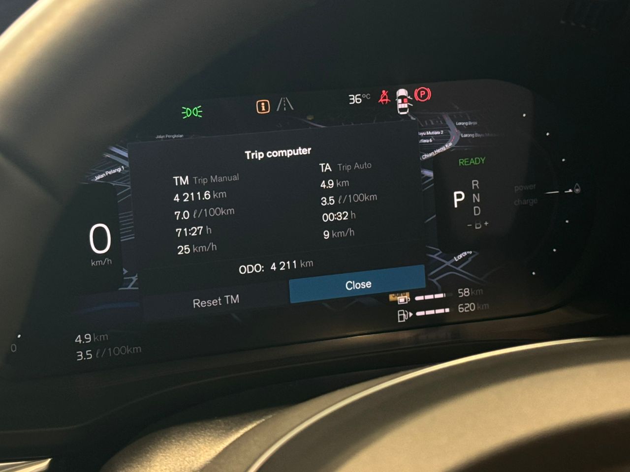 Volvo  XC60 Ultra, T8 AWD Plug-in hybrid, Electric/Petrol, Dark