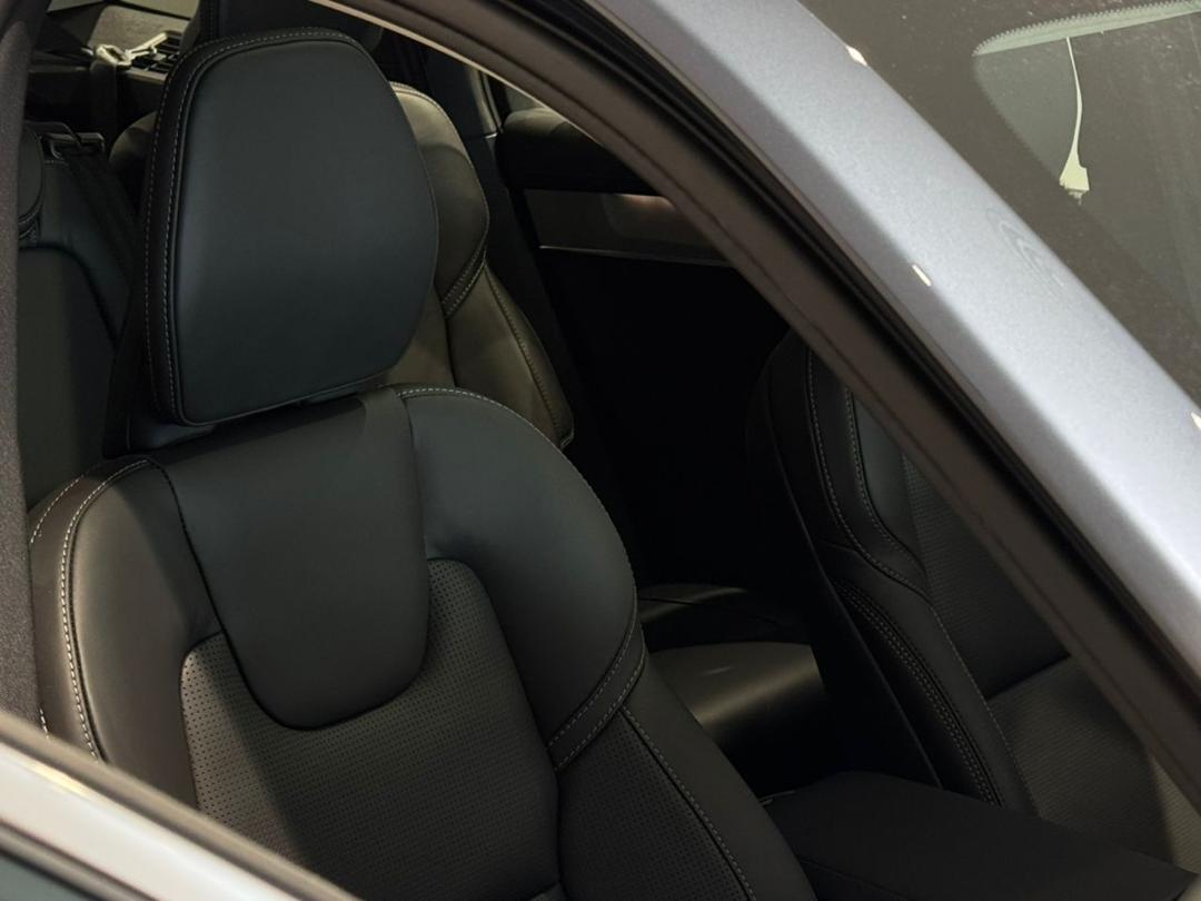 Volvo XC90 Ultra, T8 AWD Plug-in hybrid, Electric/Petrol, Bright, 7 Seats