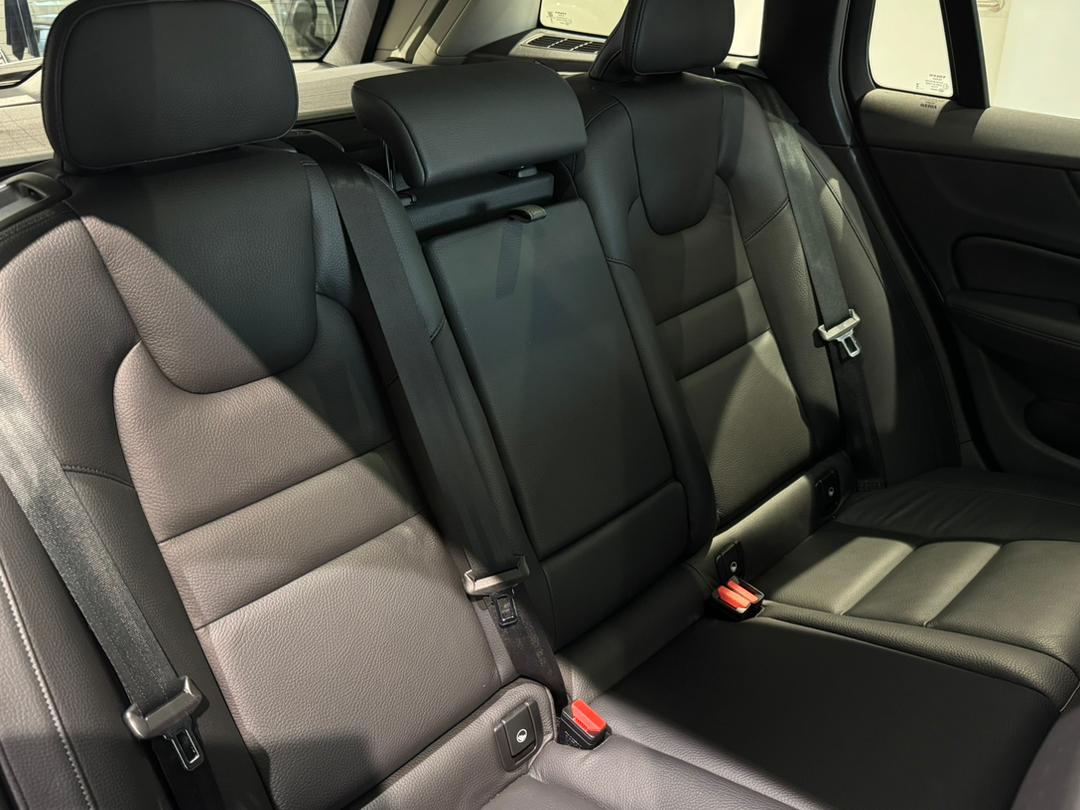 Volvo Recharge Plus, T8 AWD Plug-in hybrid, Electric/Petrol, Bright