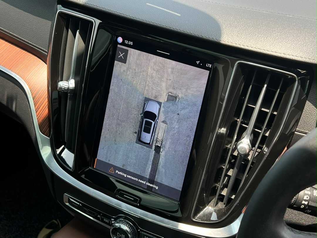 Volvo  V60 Recharge Ultimate, T8 , Electric/Petrol, Bright