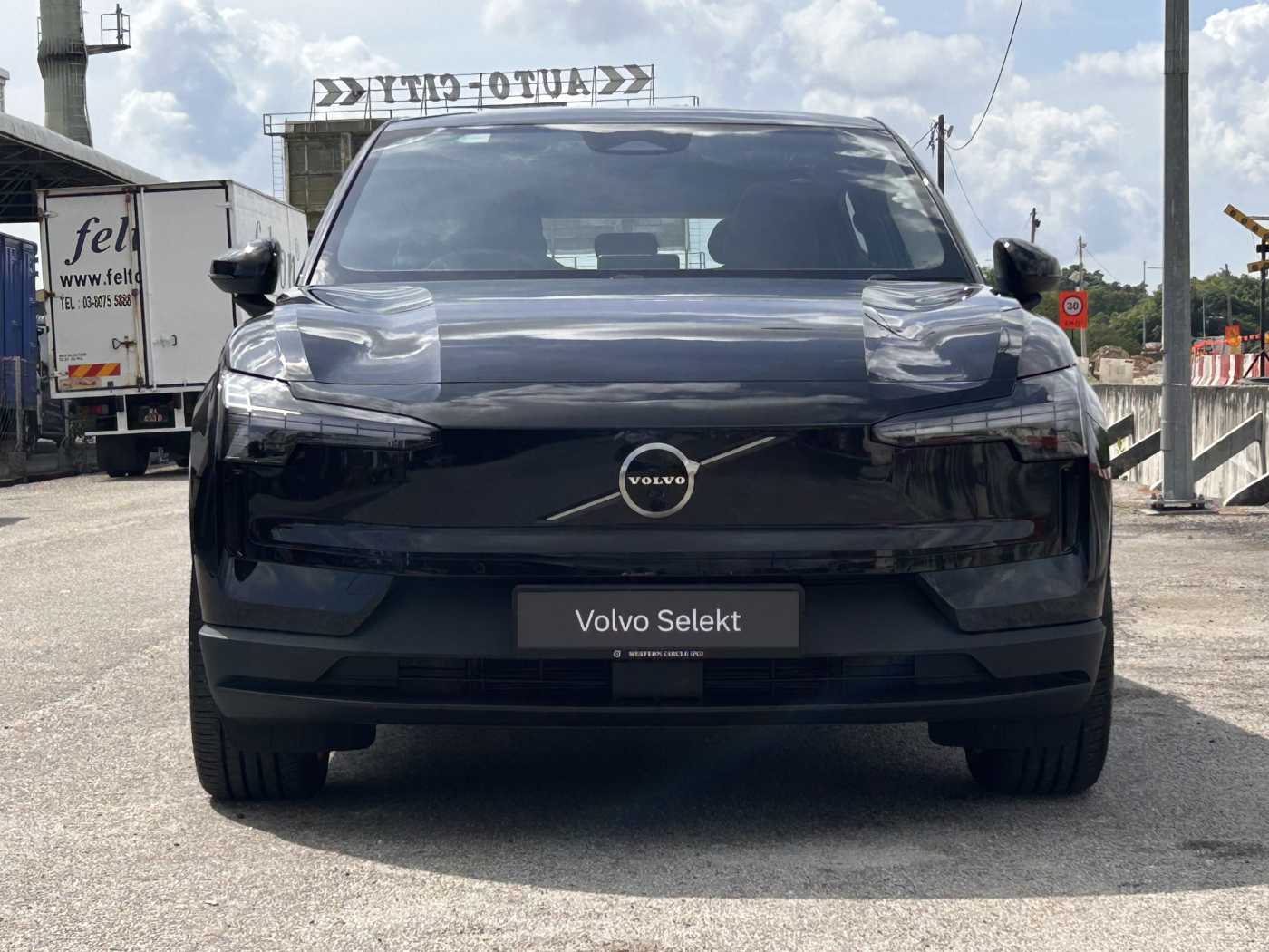 Volvo  EX30 Ultra, Single Motor Extended Range, Electric