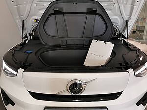 Volvo  XC40 Recharge Ultimate, Pure Electric, Electric