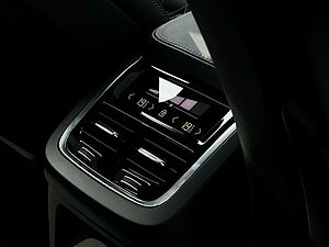 Volvo  XC90 Recharge Ultimate, T8 AWD Plug-in hybrid, Electric/Petrol, Bright, 7 Seats