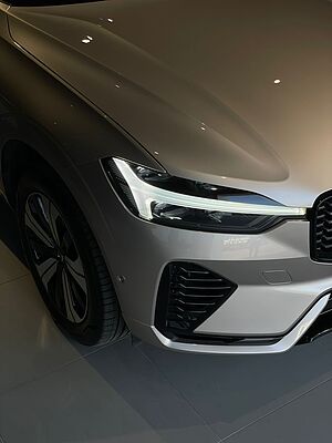 Volvo  XC60 Ultra, T8 AWD Plug-in hybrid, Electric/Petrol, Dark