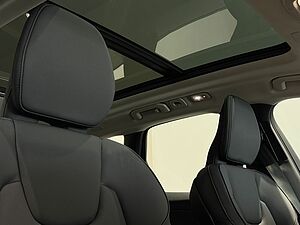 Volvo  XC60 Ultra, T8 AWD Plug-in hybrid, Electric/Petrol, Dark