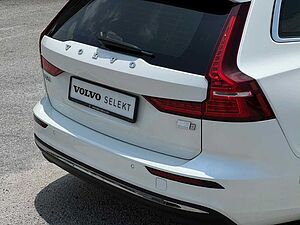 Volvo  V60 Recharge Ultimate, T8 , Electric/Petrol, Bright