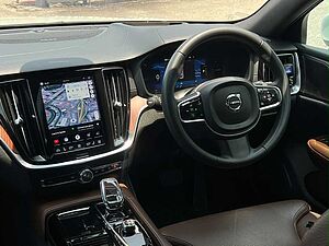 Volvo  V60 Recharge Ultimate, T8 , Electric/Petrol, Bright