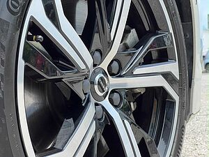 Volvo  V60 Recharge Ultimate, T8 , Electric/Petrol, Bright