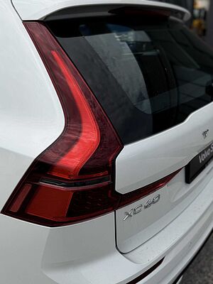 Volvo XC60 Ultra, T8 AWD Plug-in hybrid, Electric/Petrol, Dark