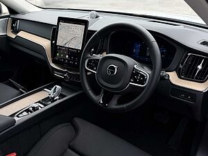 Volvo XC60 Ultra, T8 AWD Plug-in hybrid, Electric/Petrol, Dark