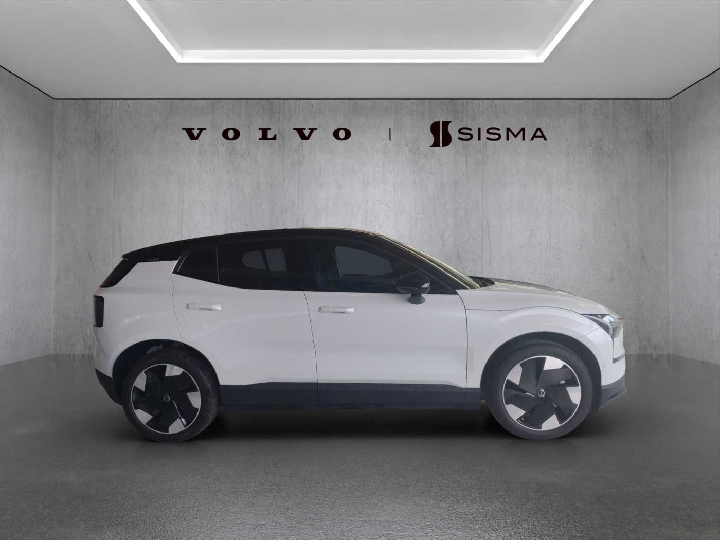 Volvo  Ultra, Single Motor Extended Range, Electric