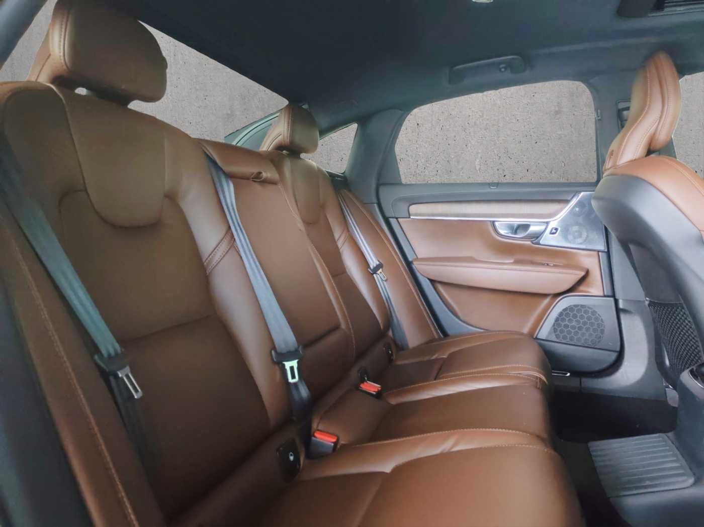 Volvo  S90 Recharge Ultimate, T8 AWD Plug-in hybrid, Electric/Petrol, Bright