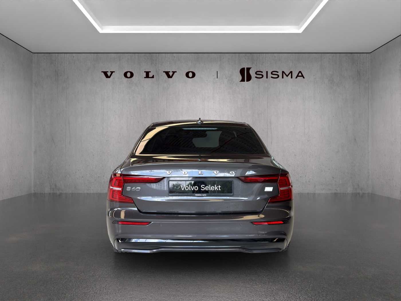 Volvo  Recharge Plus, T8 AWD Plug-in hybrid, Electric/Petrol, Dark