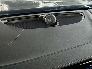 Volvo  S90 Recharge Ultimate, T8 AWD Plug-in hybrid, Electric/Petrol, Bright