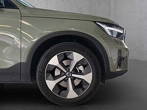 Volvo  XC40 Plus, B5 AWD Mild hybrid, Petrol, Dark