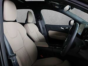 Volvo XC60 Ultra, T8 AWD Plug-in hybrid, Electric/Petrol, Dark